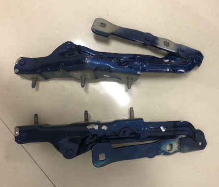 Catalog reference photo: Tailgate hinge — right — OE 1092821-00-E