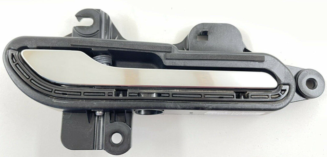 Catalog reference photo: Door handle — left — OE 1081831-00-B