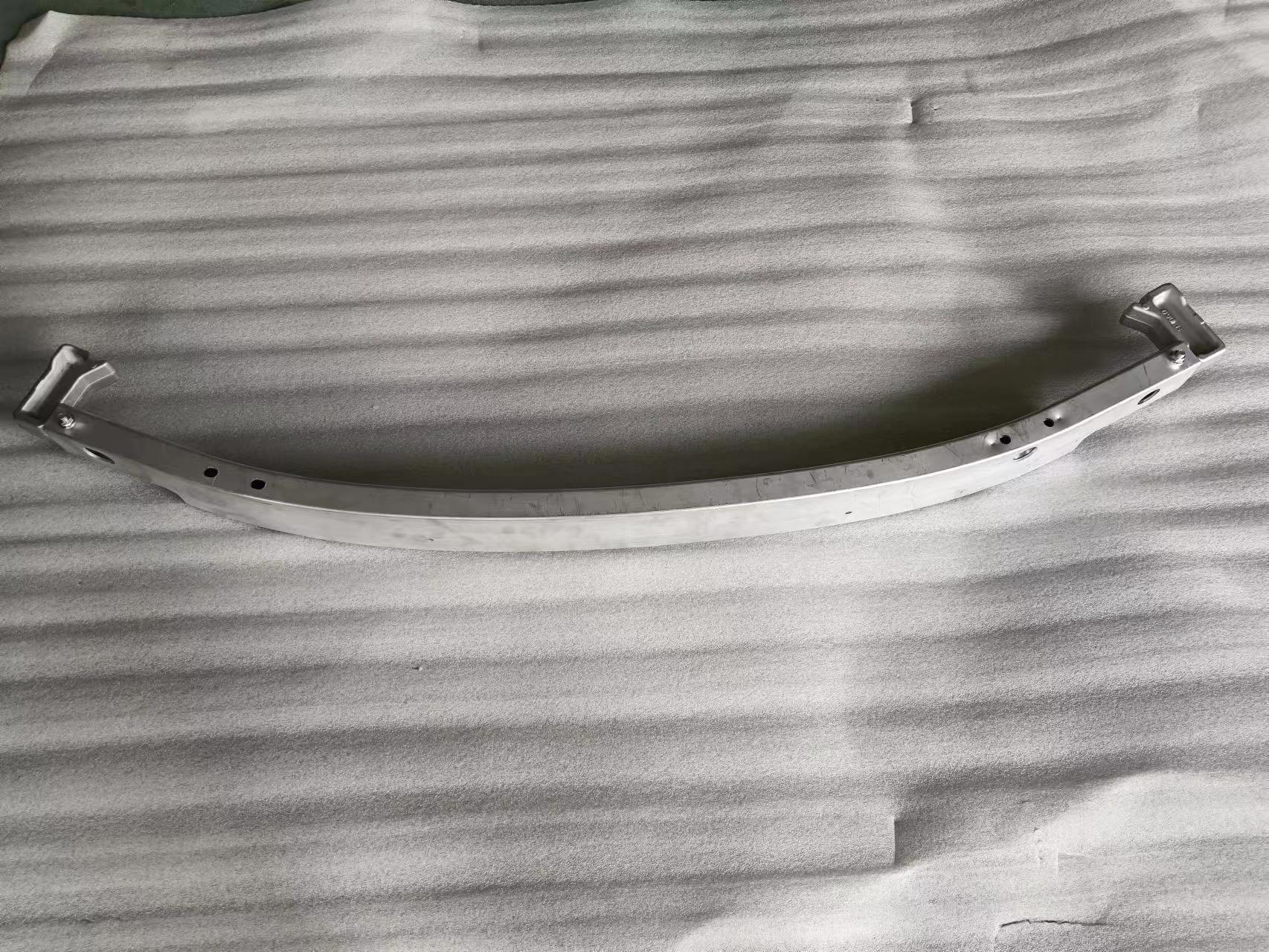 Catalog reference photo: Upper front bumper reinforcement — OE 1487601-00-E