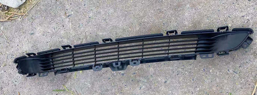 Catalog reference photo: Front bumper lower grille — OE 1493759-00-A
