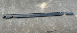 Catalog reference photo: Inner rocker trim support — right — OE 1497745-00-B